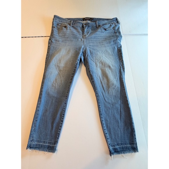 torrid Denim - Torrid Premium Skinny Capri Womens 16 Medium Wash Frayed Raw Hem Mid Rise Blue